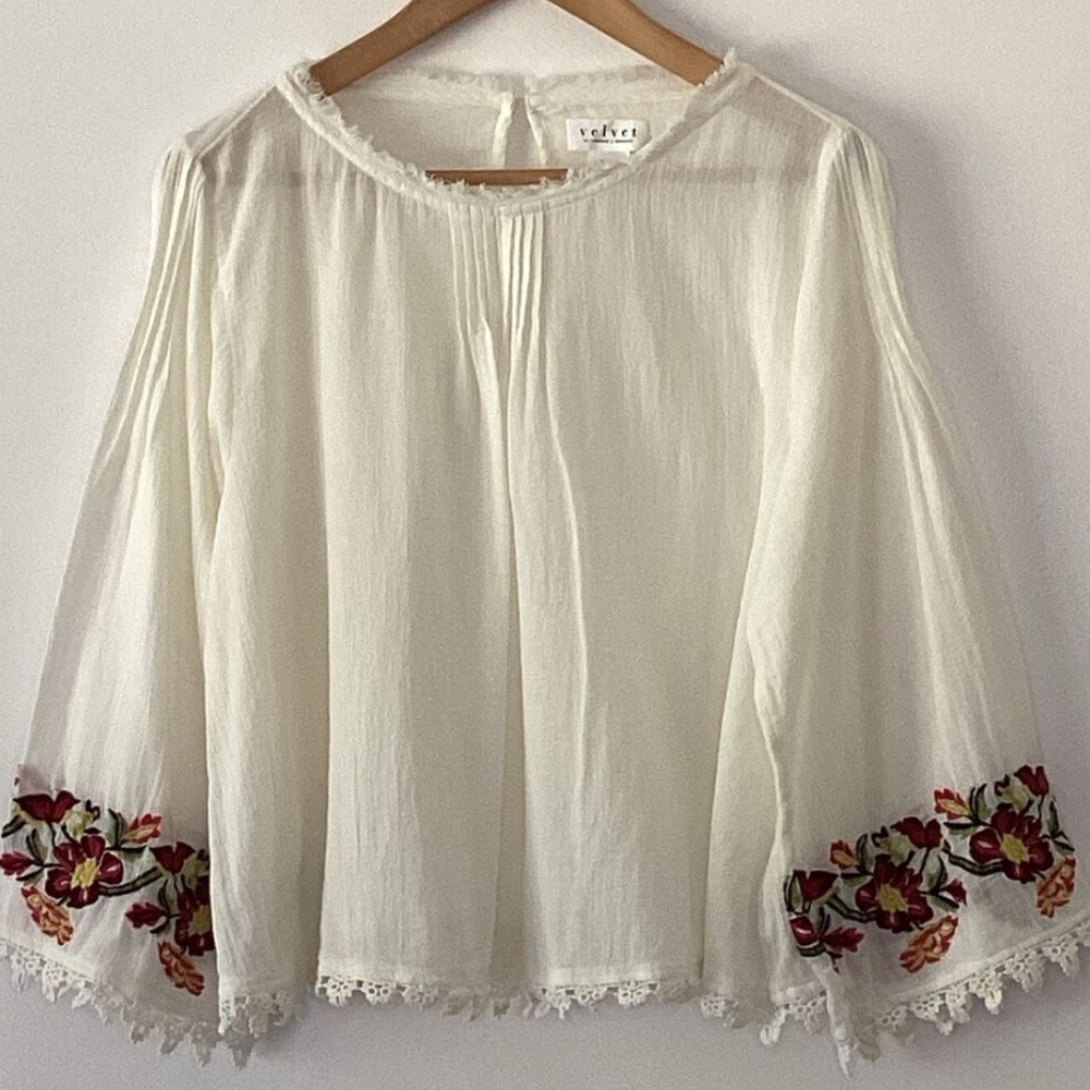 VELVET BY GRAHAM & SPENCER TOP